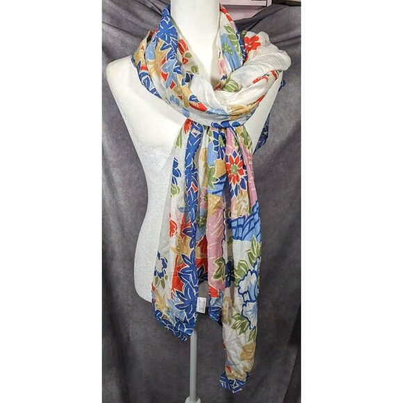 One Hundred Stars Floral Spring Shawl/Scarf - Picture 12 of 13